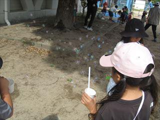 800101-000237_R.JPG