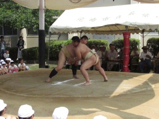 sumo037.JPG