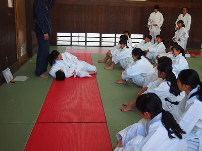 中学生女子武道写真 