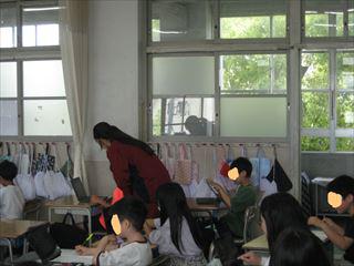 800101-000023_R.jpg