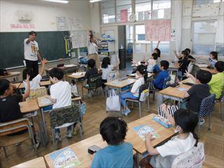 3年生 rock,paper,scissors - 尼崎市立成徳小学校