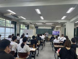 image1_R.jpg