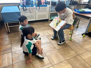 読み聞かせ９.JPG