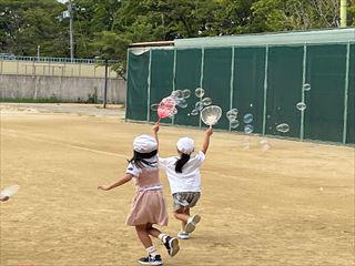 シャボン玉３_R.jpg