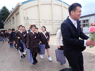 P3196165_R.PNG
