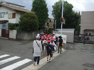 DSCF2504２年町たんけん_R.JPG