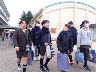 P3196169_R.PNG