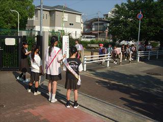 DSCF0865あいさつ委員会_R.JPG