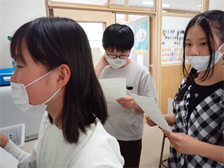P6137945_R.PNG