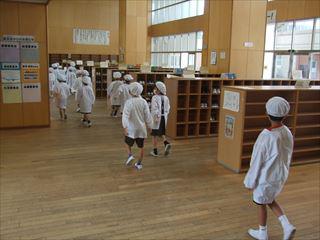 DSCF2090給食⑤_R.JPG