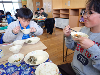 P3176118_R.PNG