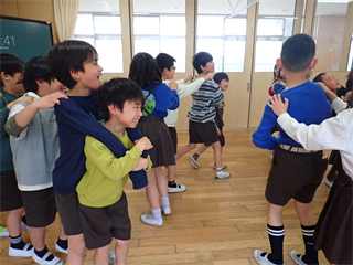 P3246223_R.PNG