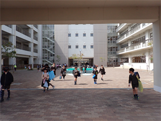 P3256340_R.PNG