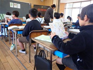 P4146572_R.PNG