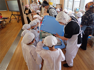 P4176677_R.PNG