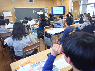P4236791_R.PNG