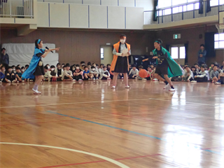 P4246829_R.PNG