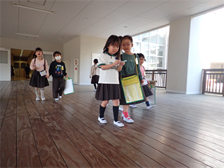 P4306943_R.PNG