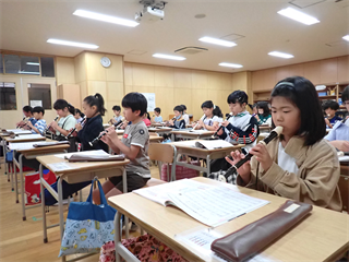 P5211573_R.PNG