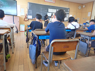 P6067771_R.PNG