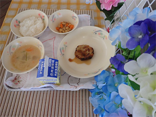 P6122176_R.PNG