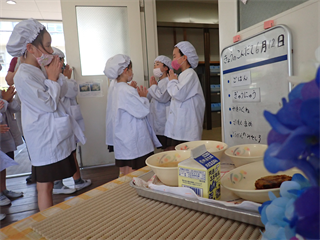 P6122184_R.PNG