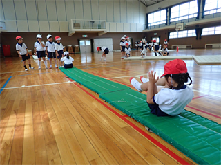 P6127919_R.PNG