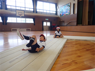 P6127920_R.PNG