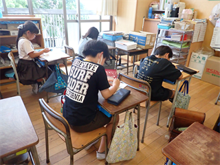 P6132275_R.PNG