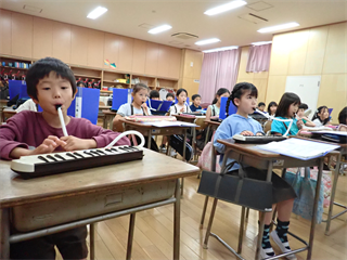 P6178036_R.PNG