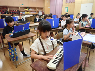 P6178038_R.PNG