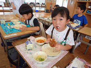 P6182341_R.PNG