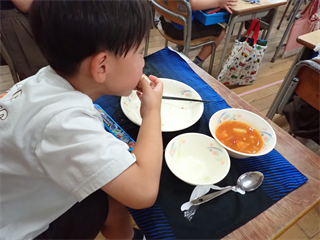 P6182348_R.PNG