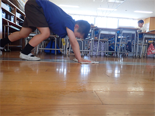 P7098347_R.PNG