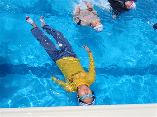 P7162799_R.PNG