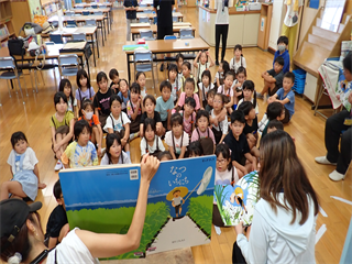 P9018571_R.PNG