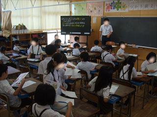 DSCF2066教室の様子２年_LI_R.jpg