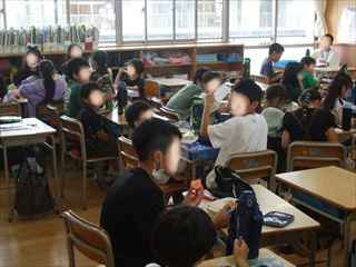DSCF1222　給食_LI_R.jpg