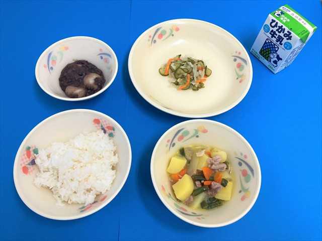 R080925お月見行事食02_R.JPG